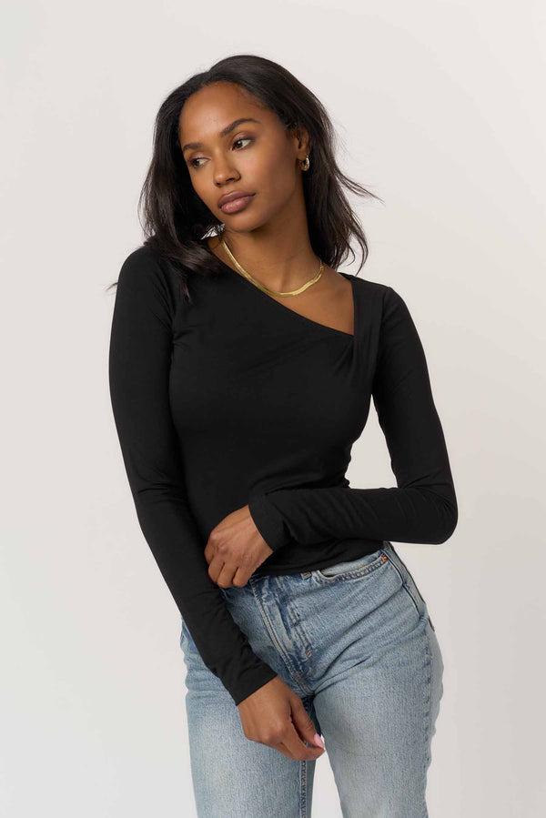 ROSA TWIST FRONT LONG SLEEVE