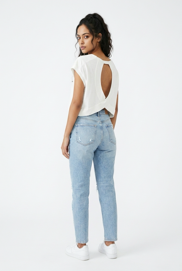 Peek-a-Boo Oversized Tee I White