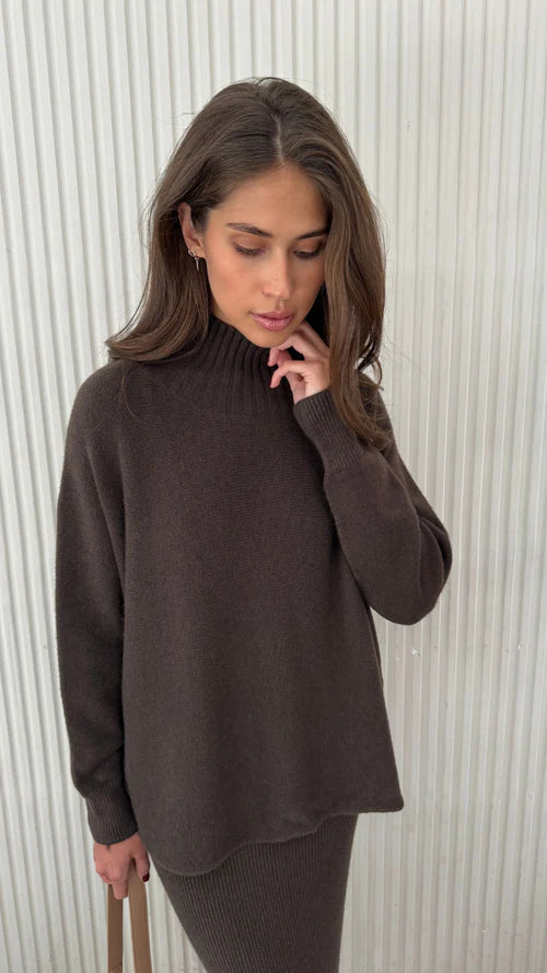Alma Sweater I Espresso