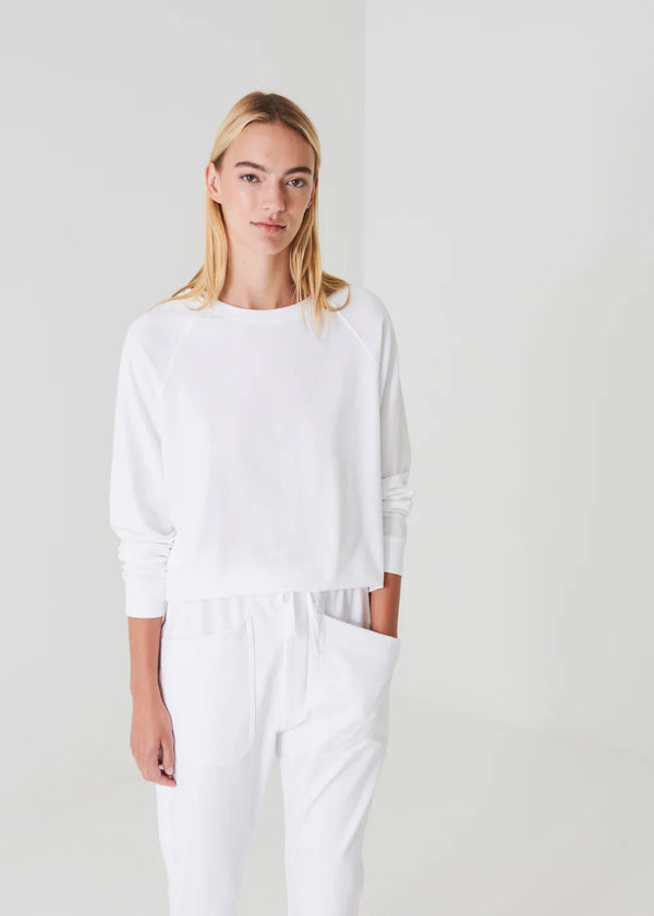 Iconic Raglan Sweatshirt I White