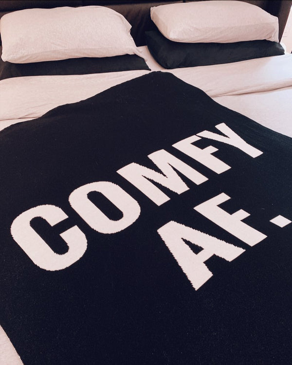 COMFY AF. BLANKET